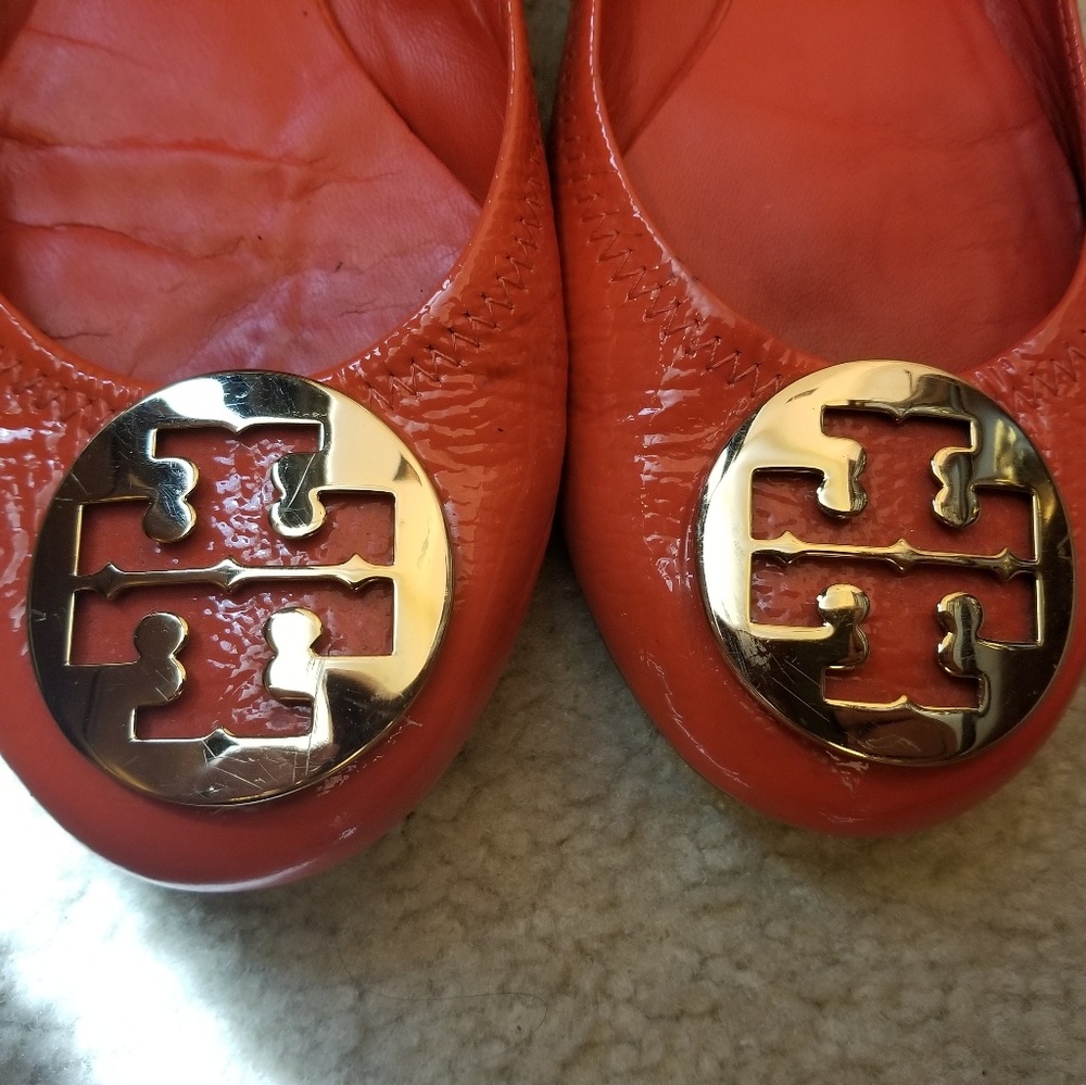 Size 8 Tory Burch flats - Picture 3 of 5